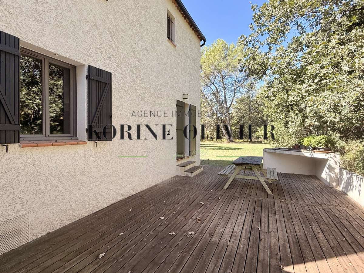 Maison Peyrolles-en-Provence
