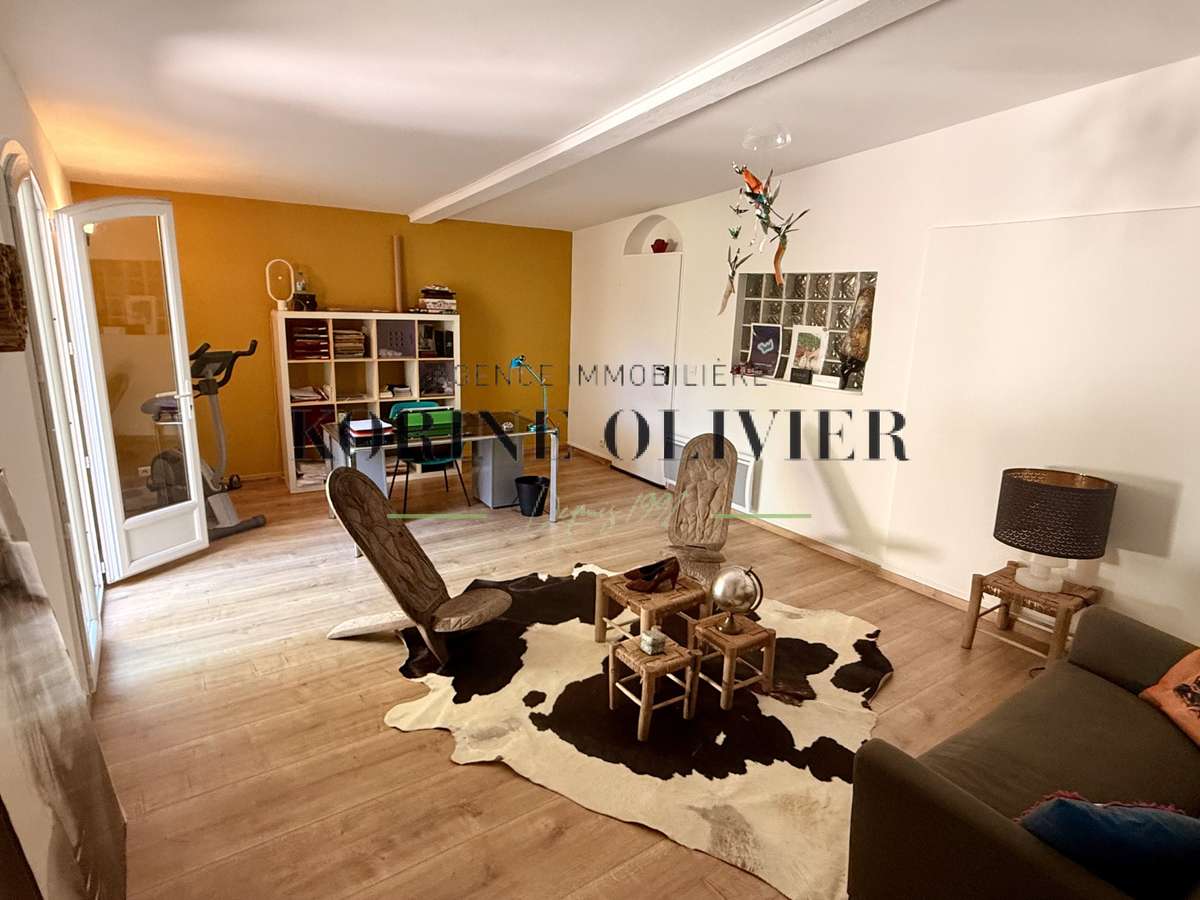 Maison Peyrolles-en-Provence
