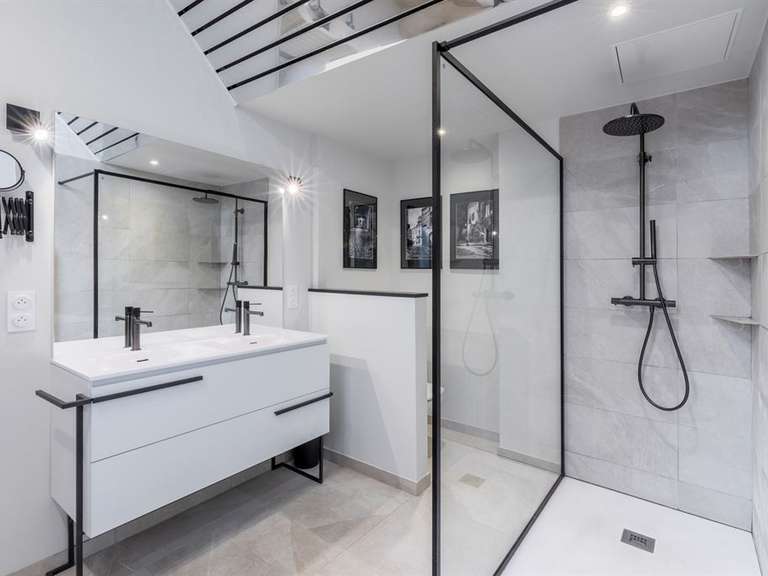 Appartement Pézenas - 2 chambres - 172m²