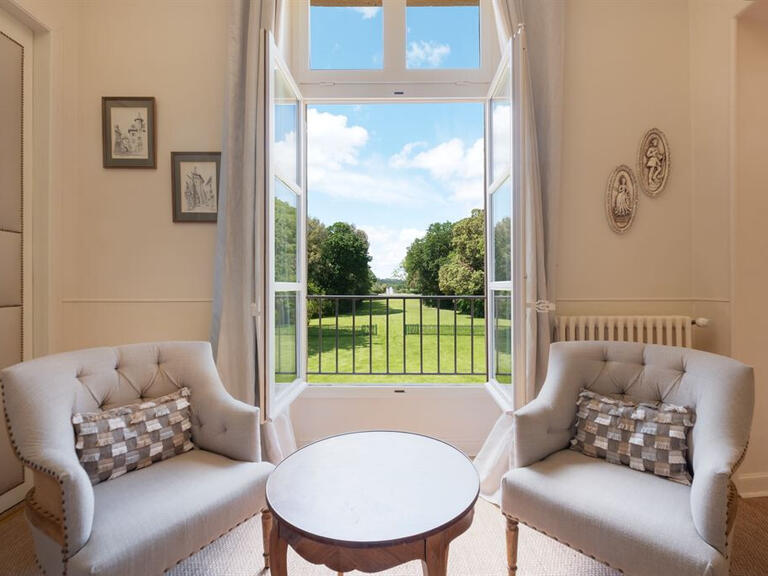 Château Pézenas - 8 chambres - 1400m²