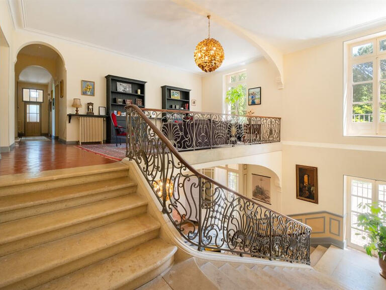 Château Pézenas - 8 chambres - 1400m²