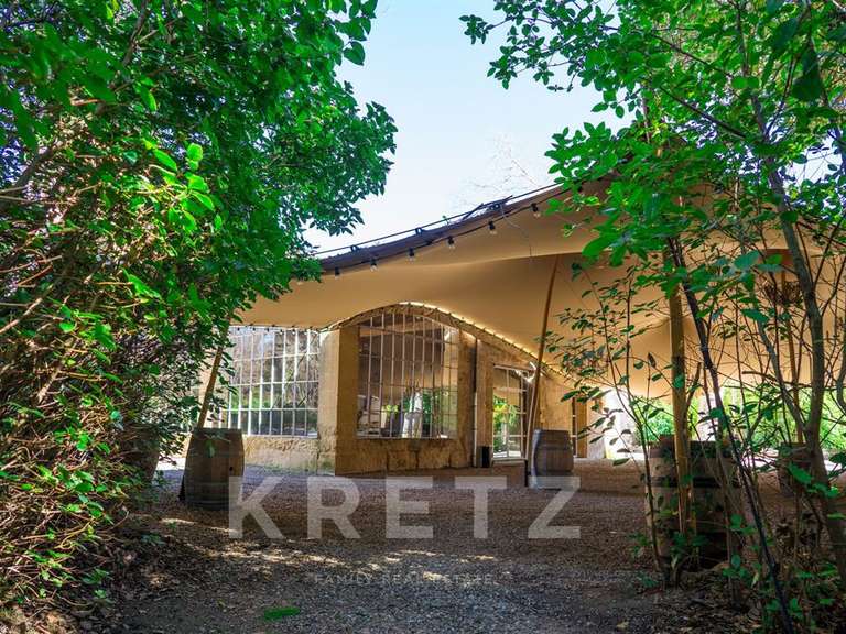 Château Pézenas - 1450m²