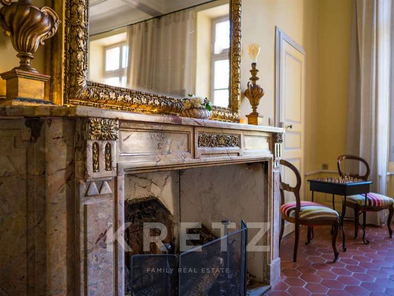 Château Pézenas - 1450m²