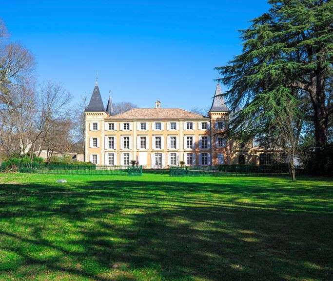 Château Pézenas - 1450m²