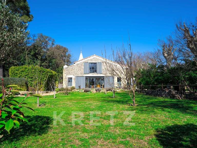 Château Pézenas - 1450m²