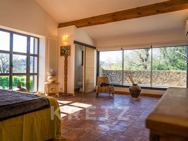 Château Pézenas - 1450m²