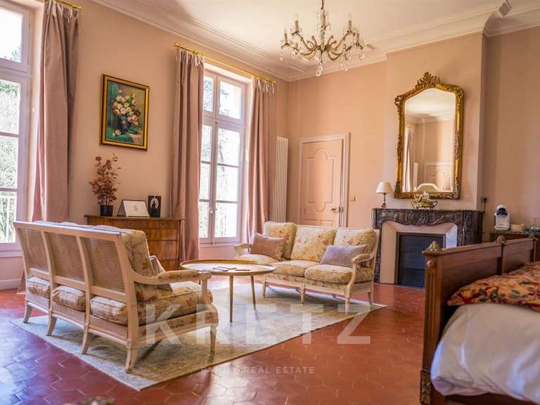Château Pézenas - 1450m²
