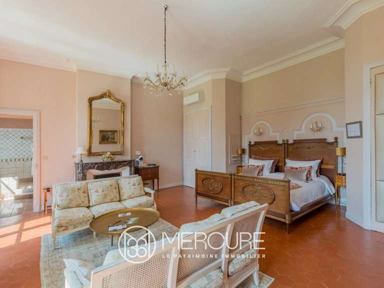 Castle Pézenas - 22 bedrooms - 1530m²