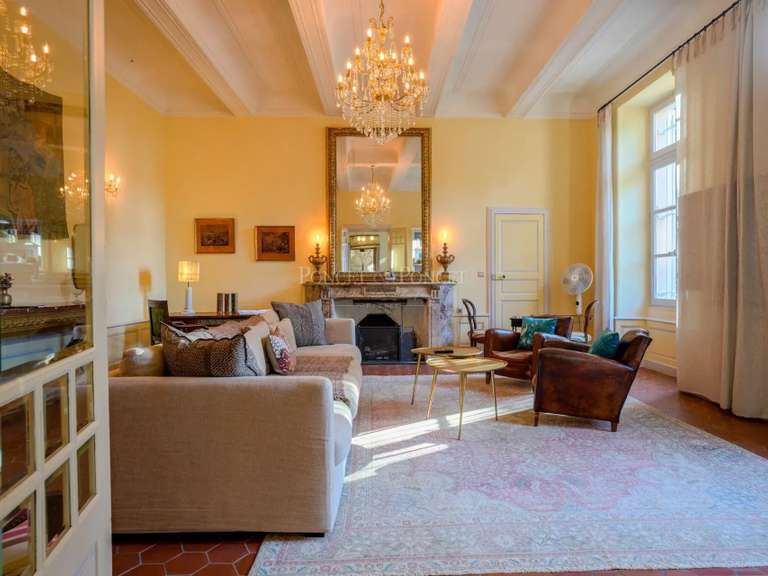 Castle Pézenas - 15 bedrooms - 1450m²