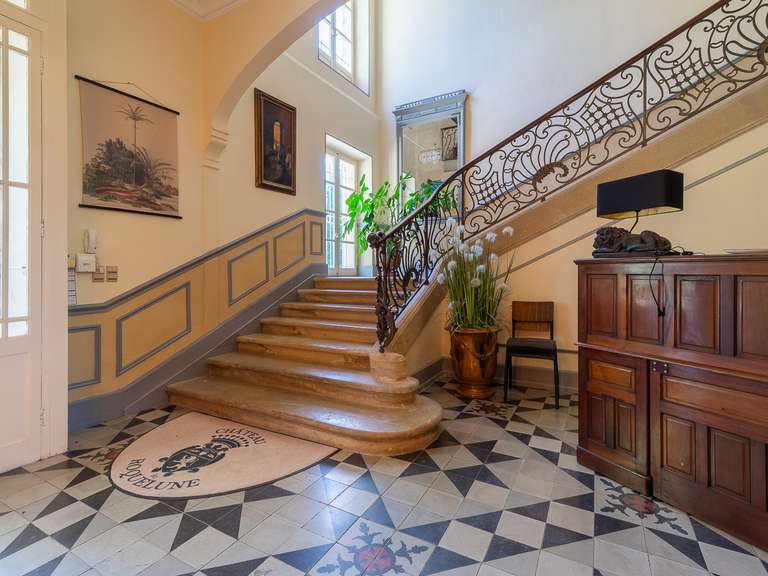 Château Pézenas - 12 chambres - 1450m²