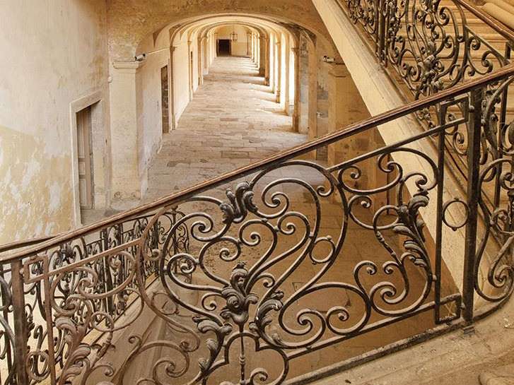 Château Pézenas - 15 chambres - 6200m²
