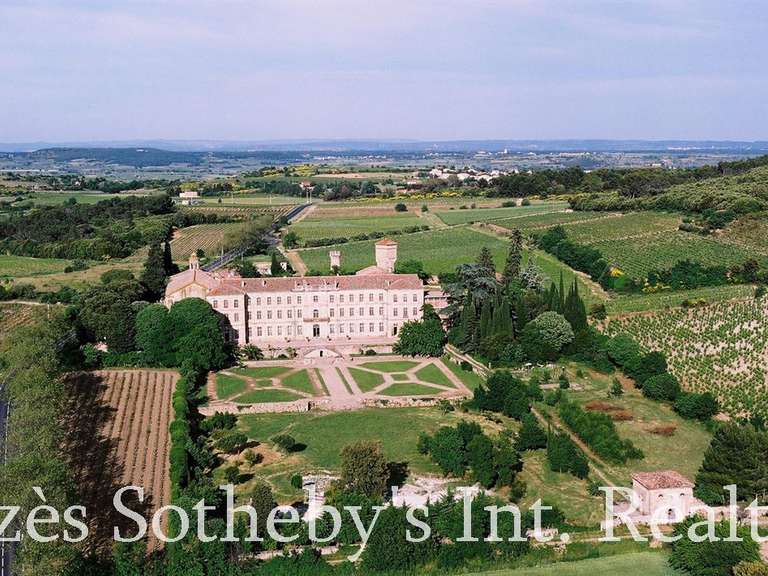 Château Pézenas - 15 chambres - 6200m²