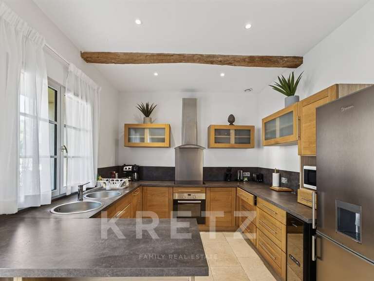 Château Pézenas - 24 chambres - 1400m²