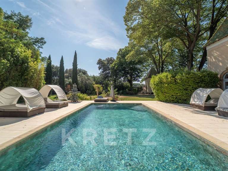 Château Pézenas - 24 chambres - 1400m²