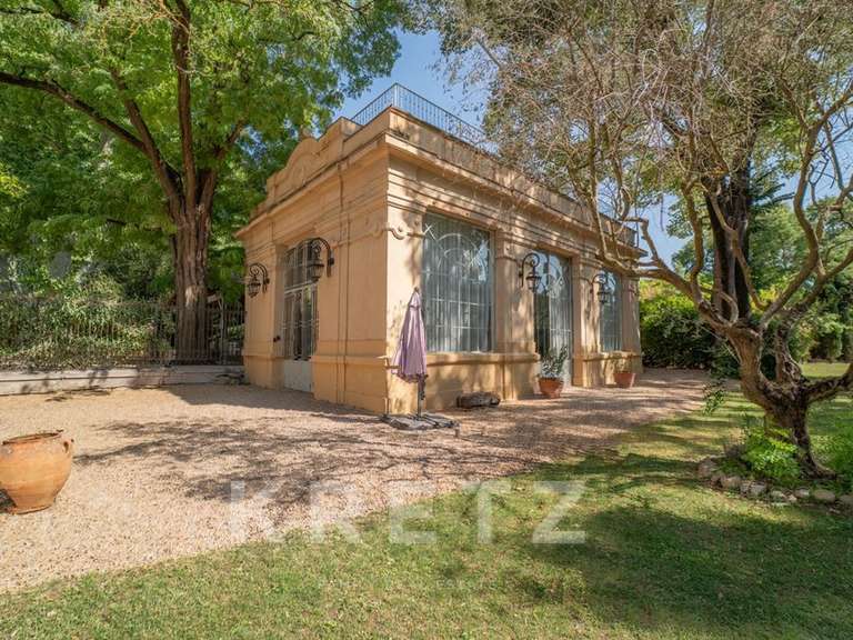 Château Pézenas - 24 chambres - 1400m²