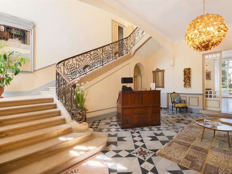 Château Pézenas - 8 chambres - 1400m²