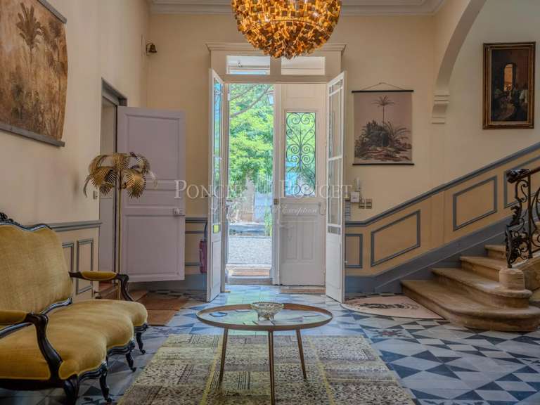 Château Pézenas - 15 chambres - 1450m²