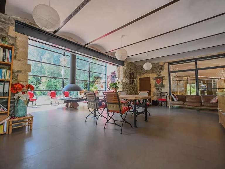 Château Pézenas - 15 chambres - 1450m²