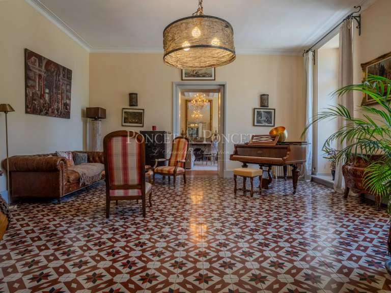 Château Pézenas - 15 chambres - 1450m²