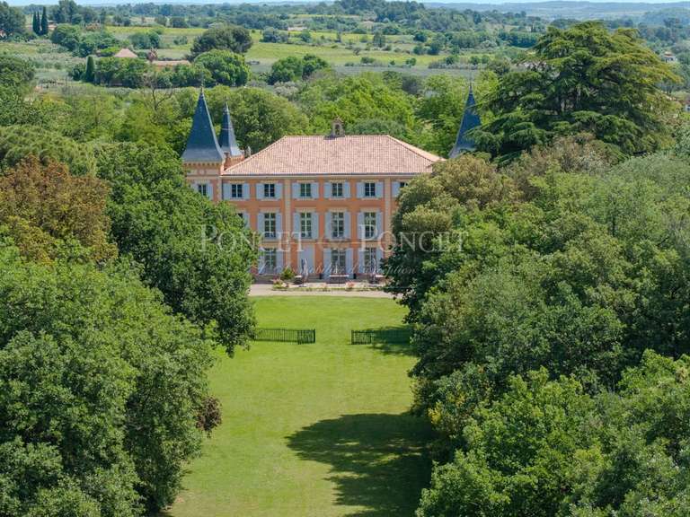 Château Pézenas - 15 chambres - 1450m²