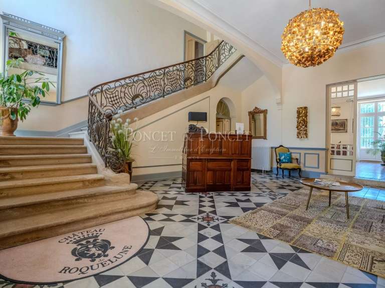 Château Pézenas - 15 chambres - 1450m²