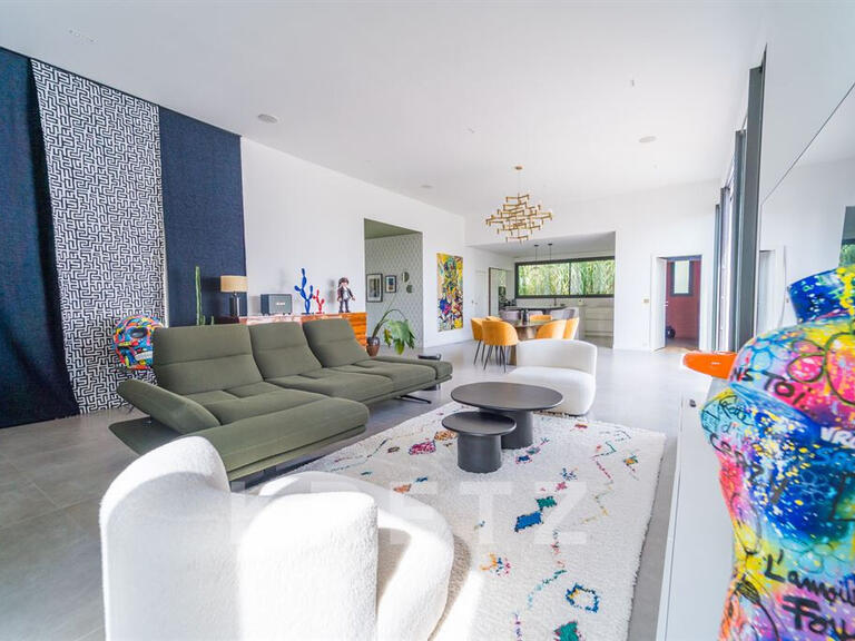 Maison Pézenas - 5 chambres - 227m²