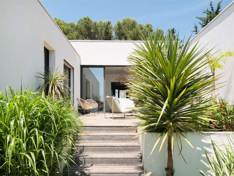 Maison Pézenas - 4 chambres - 227m²