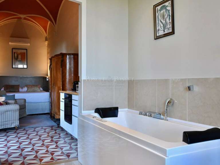 Maison Pézenas - 10 chambres - 750m²