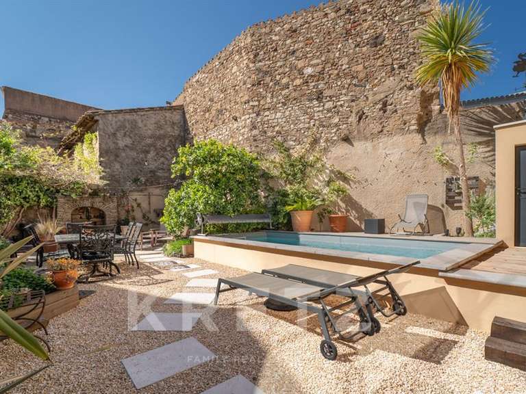Maison Pézenas - 4 chambres - 497m²