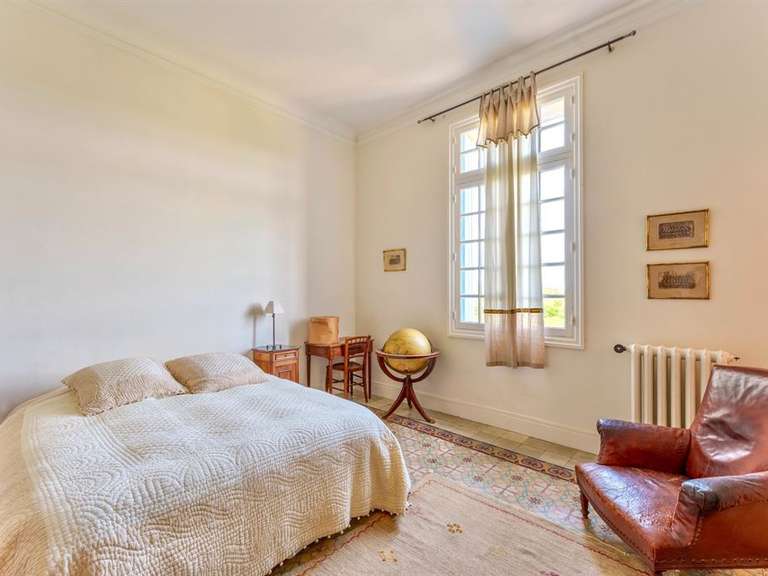 Maison Pézenas - 15 chambres - 726m²