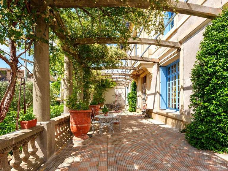 Maison Pézenas - 15 chambres - 726m²
