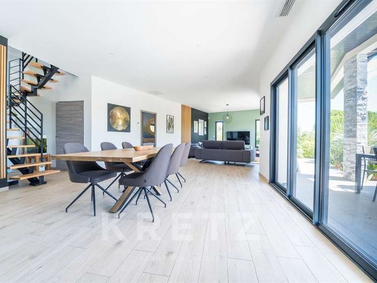 Maison Pézenas - 4 chambres - 162m²