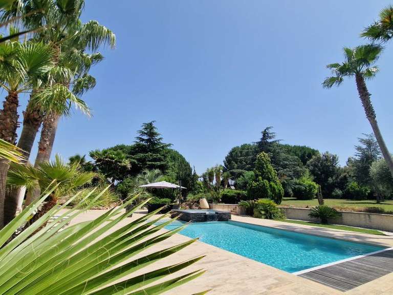 Villa Pézenas - 5 bedrooms - 220m²