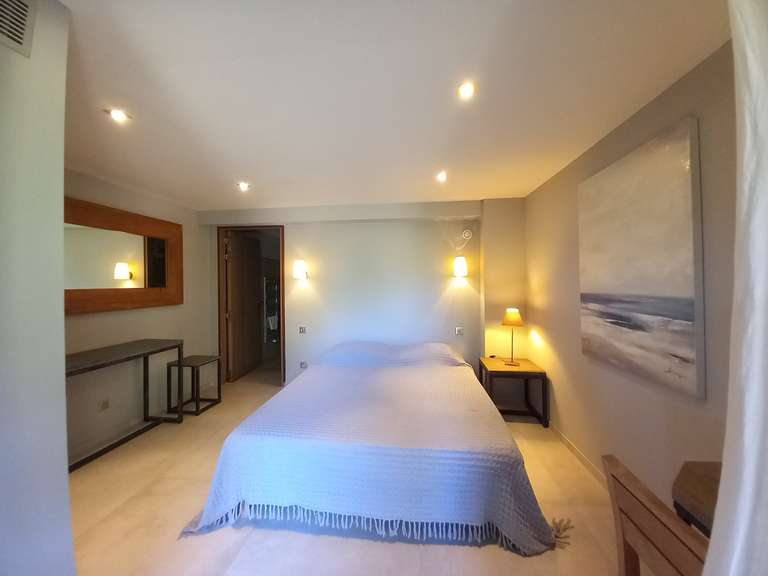 Villa with Sea view Pianottoli-Caldarello - 6 bedrooms - 220m²