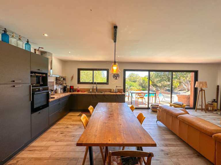 Villa Pianottoli-Caldarello - 3 chambres - 109m²