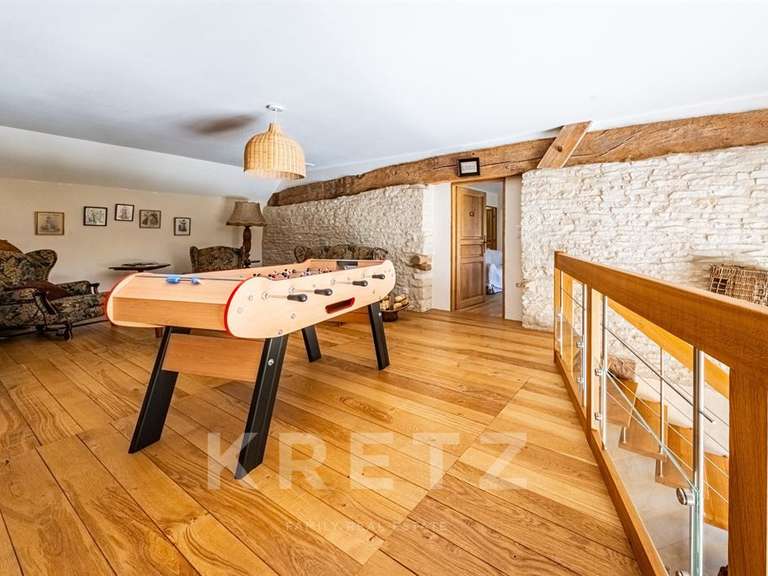 Propriété Pichanges - 16 chambres - 650m²