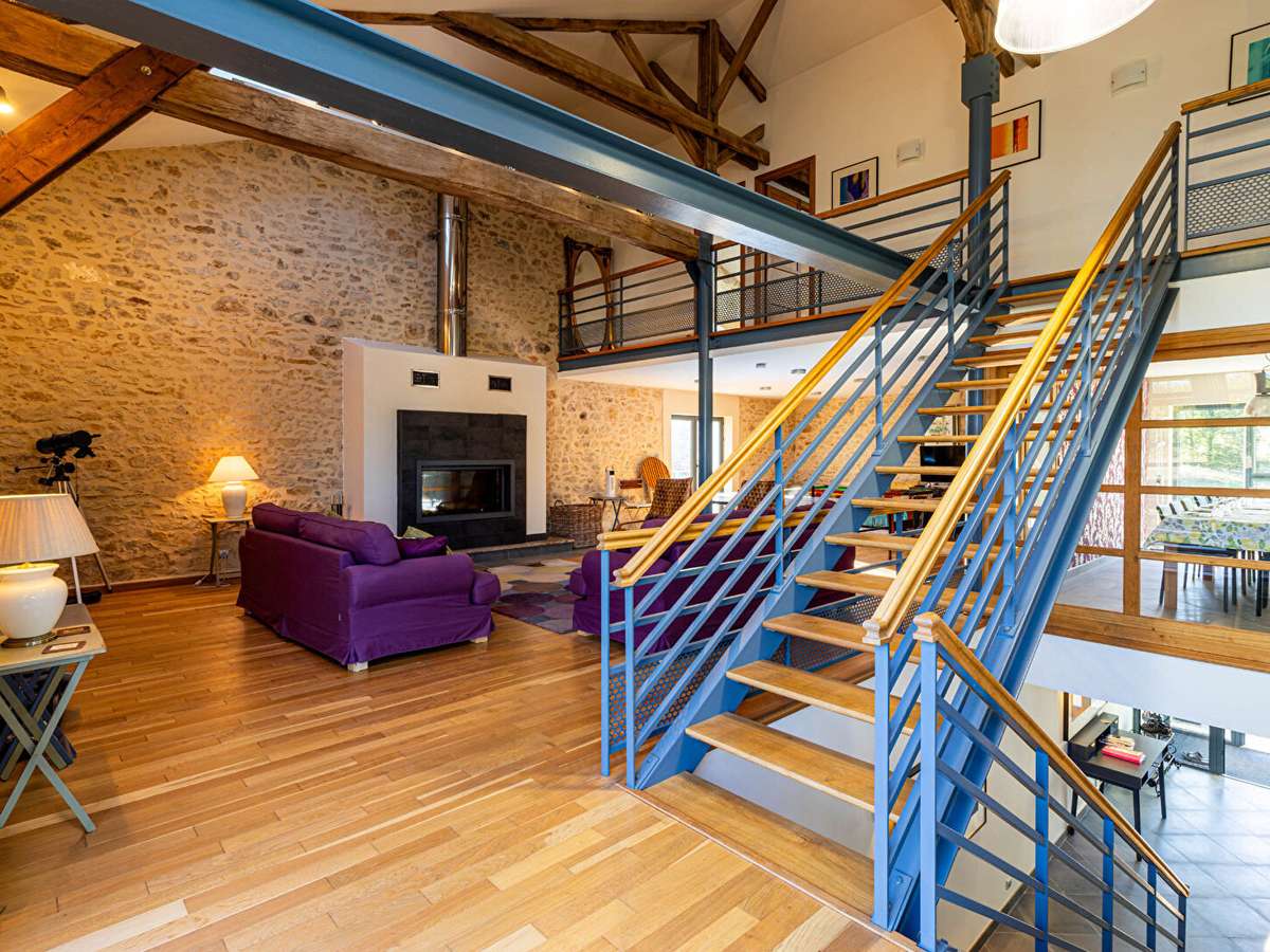 Maison Piégut-Pluviers