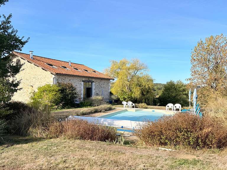 Maison Piégut-Pluviers - 7 chambres - 447m²