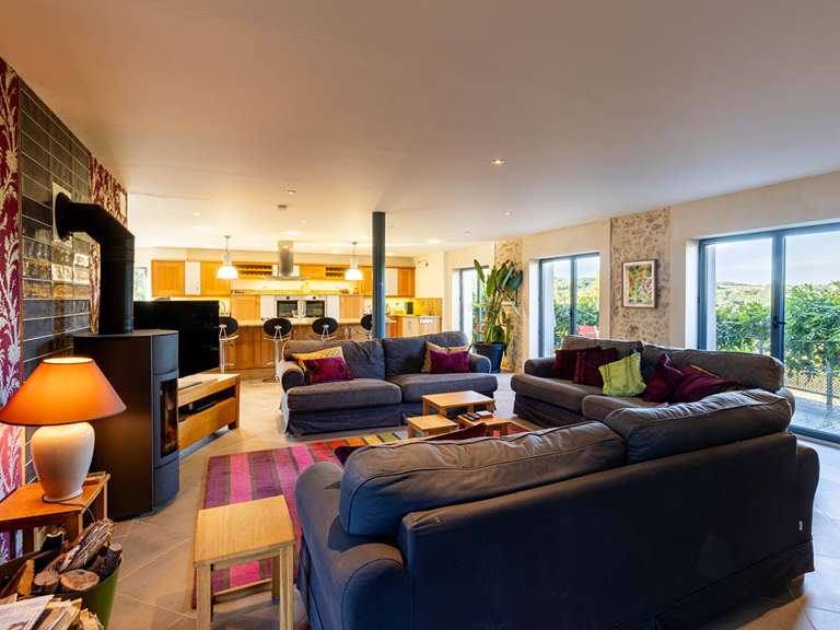 Maison Piégut-Pluviers - 7 chambres - 447m²