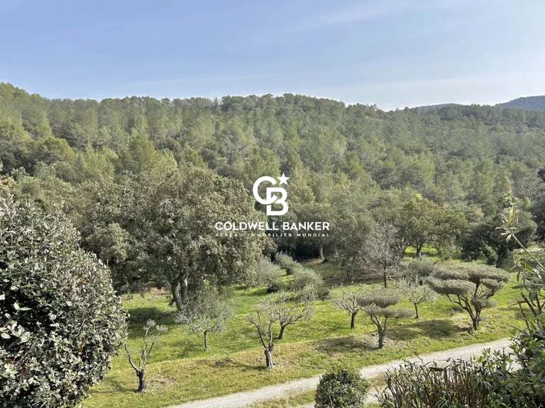 Villa Pierrefeu-du-Var - 5 chambres - 220m²
