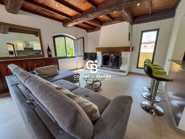 Villa Pierrefeu-du-Var - 4 chambres - 200m²