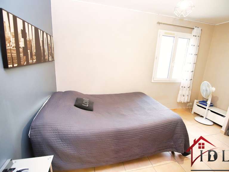 Villa Pierrefeu-du-Var - 4 chambres - 128m²