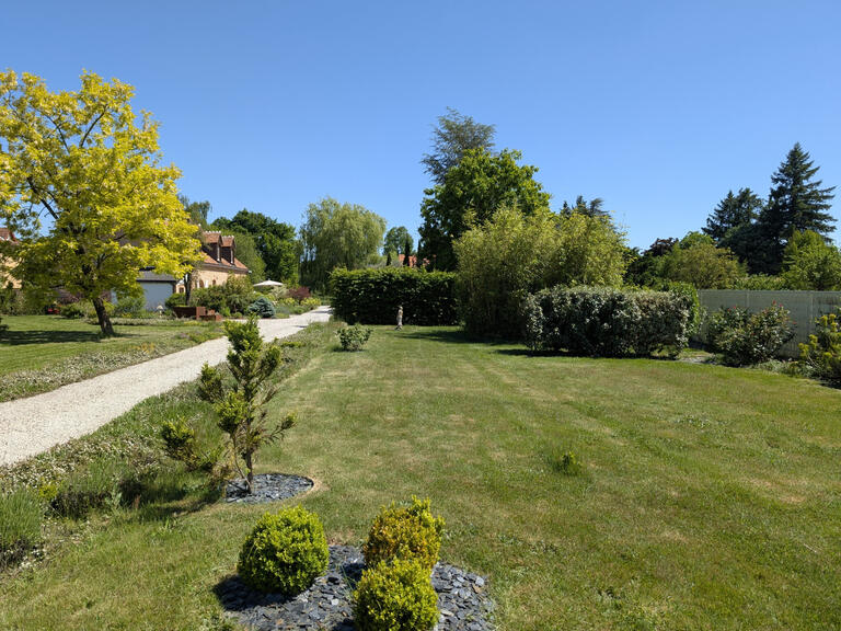 Maison Pierrefitte-sur-Sauldre - 3 chambres - 240m²