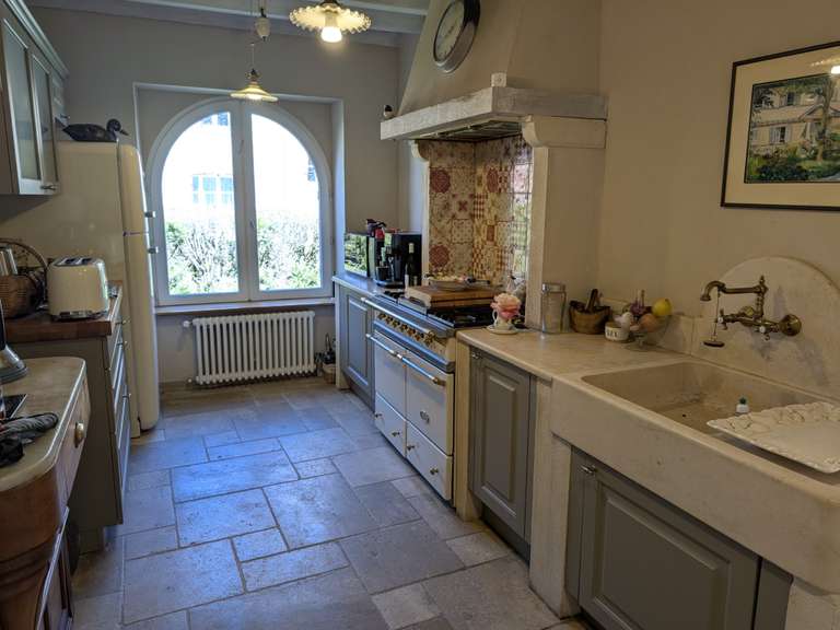 House Pierrefitte-sur-Sauldre - 3 bedrooms - 240m²