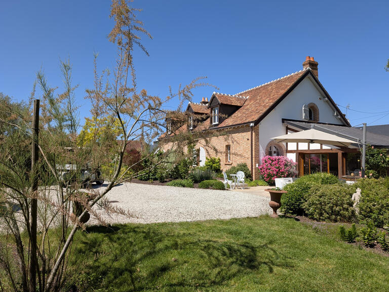 Maison Pierrefitte-sur-Sauldre - 3 chambres - 240m²