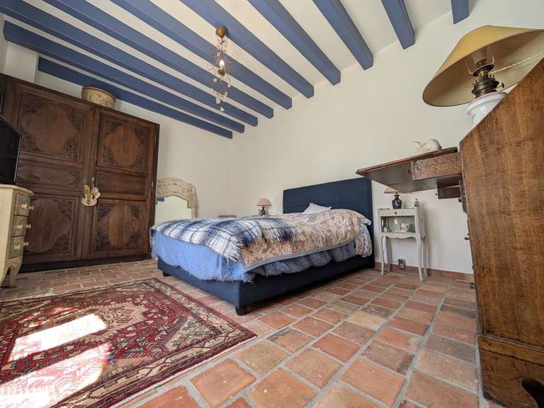 House Pierrefitte-sur-Sauldre - 3 bedrooms - 240m²