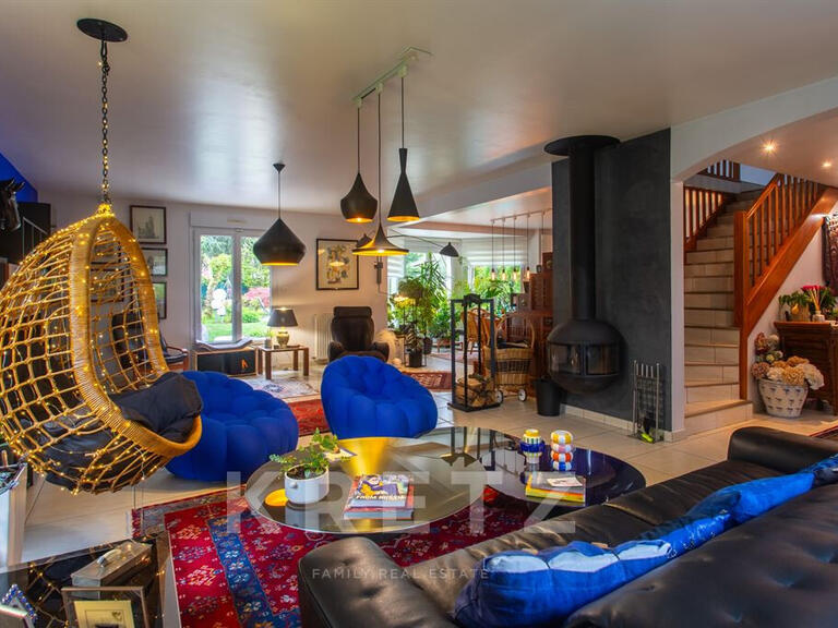 Maison Pierrefonds - 5 chambres - 340m²