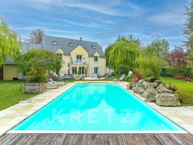 Maison Pierrefonds - 5 chambres - 340m²