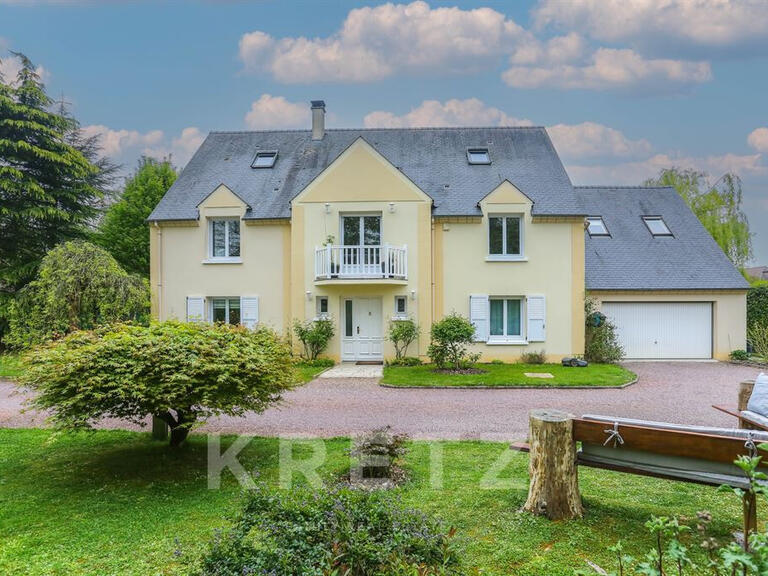 Maison Pierrefonds - 5 chambres - 340m²