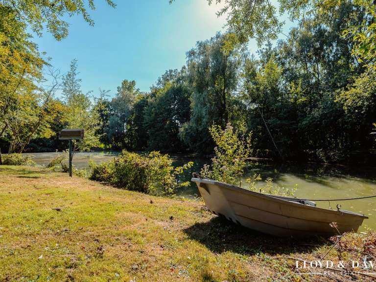 Maison Pierrefonds - 5 chambres - 316m²